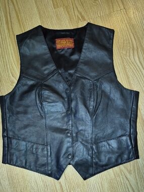 Womens Leather King Black Leather Vest..size L? see Measurements
